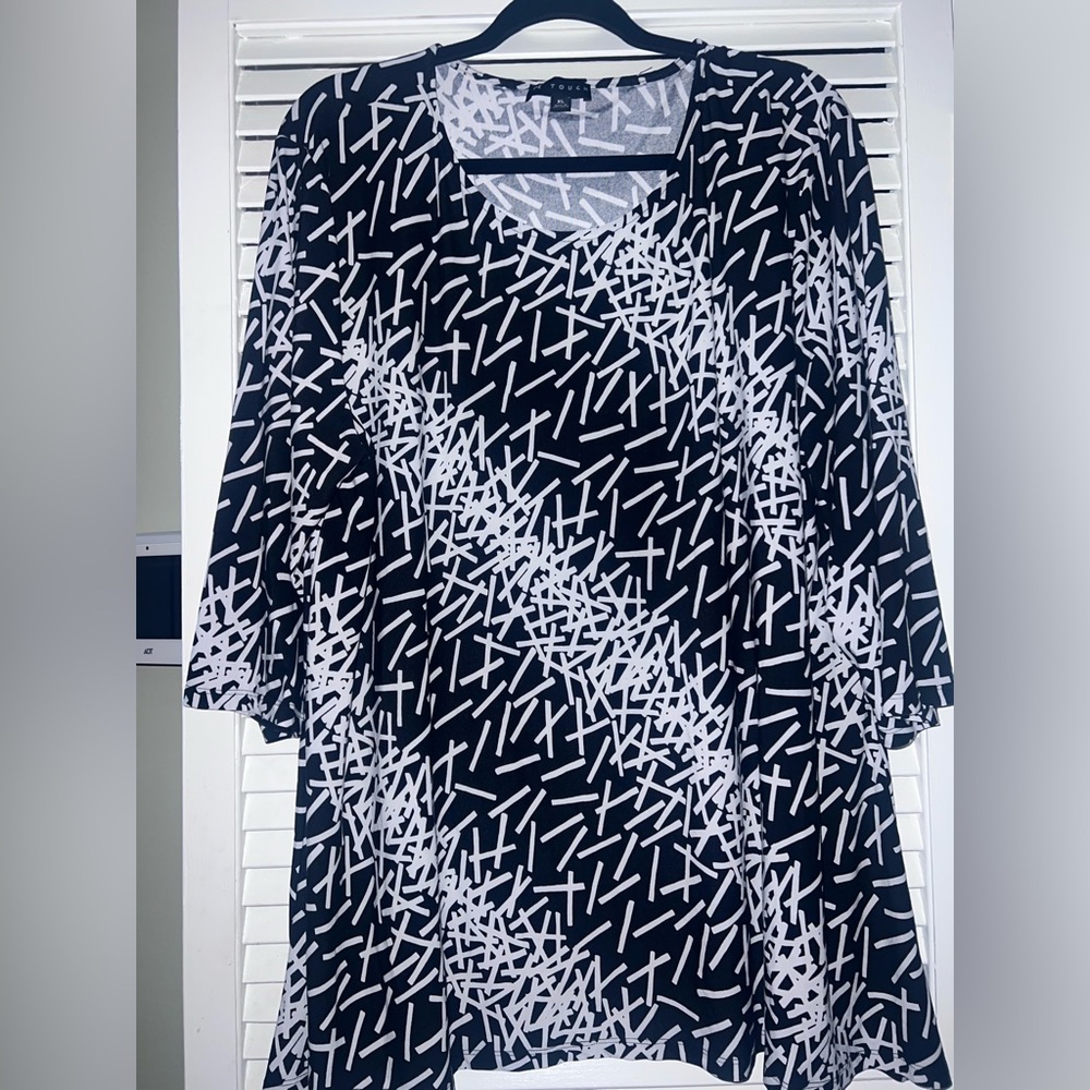 Stylish Black and White Women's Top